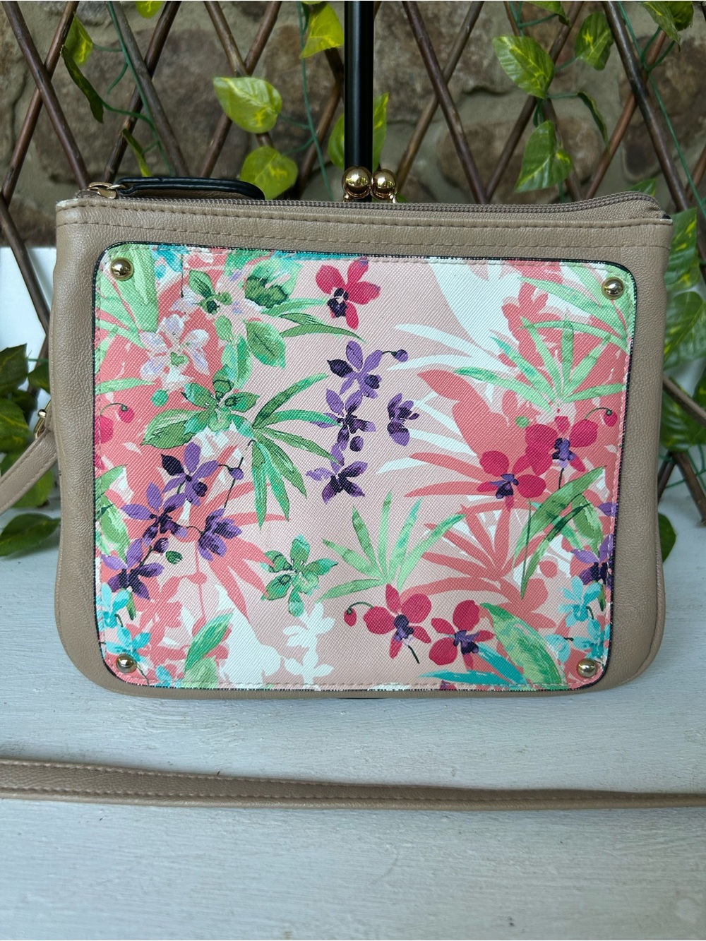 Cato Floral Crossbody Bag Kiss Lock Taupe Pink Multi Small Purse